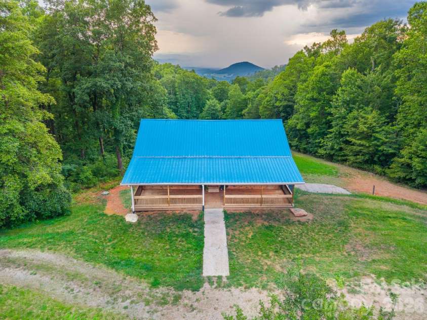 3020 Silver Creek Mountain Road, Morganton, NC 28655.  MLS# CAR4394477, YatesRealty ID 32793. 