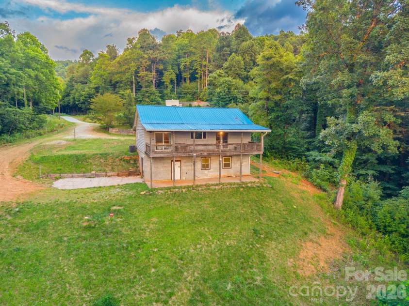 3020 Silver Creek Mountain Road, Morganton, NC 28655.  MLS# CAR4394477, YatesRealty ID 32793. 