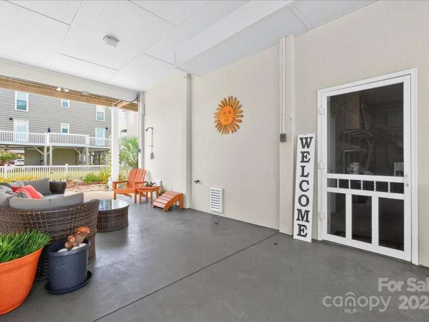 114 Second Street, Ocean Isle, NC 28469.  MLS# CAR4289418, YatesRealty ID 32794. 