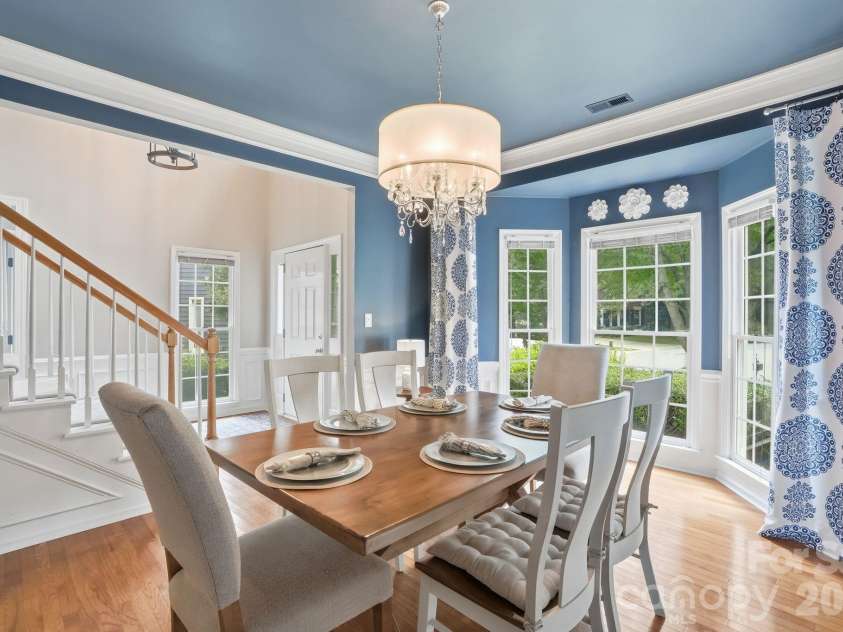 19737 Beneteau Court, Cornelius, NC 28031.  MLS# CAR4391475, YatesRealty ID 32794. Dining/entryway