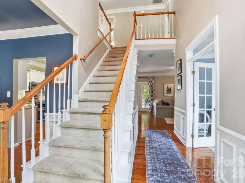 19737 Beneteau Court, Cornelius, NC 28031.  MLS# CAR4391475, YatesRealty ID 32794. Entry