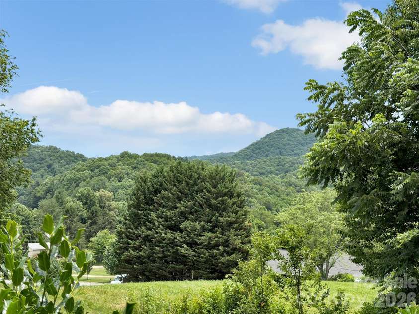 35 Talon Court, Waynesville, NC 28786.  MLS# CAR4395110, YatesRealty ID 32795. 