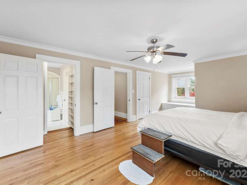 610 Main Street, Cherryville, NC 28021.  MLS# CAR4278794, YatesRealty ID 32795. 