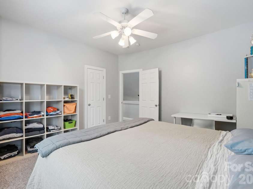 7702 Spanish Oaks Drive, Waxhaw, NC 28173.  MLS# CAR4391221, YatesRealty ID 32796. 