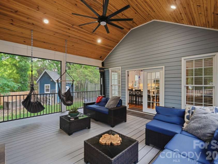 7702 Spanish Oaks Drive, Waxhaw, NC 28173.  MLS# CAR4391221, YatesRealty ID 32796. 