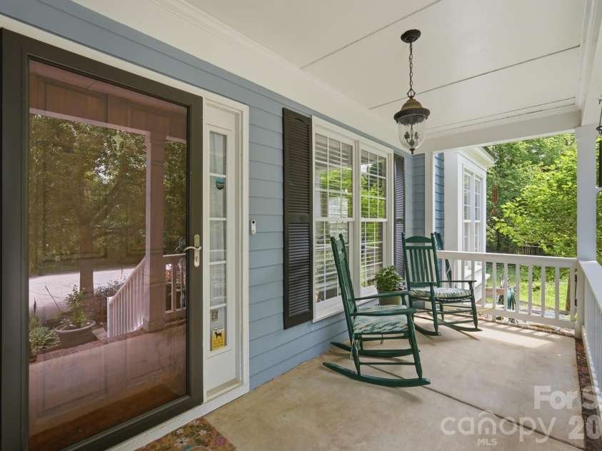 7702 Spanish Oaks Drive, Waxhaw, NC 28173.  MLS# CAR4429062, YatesRealty ID 32796. 