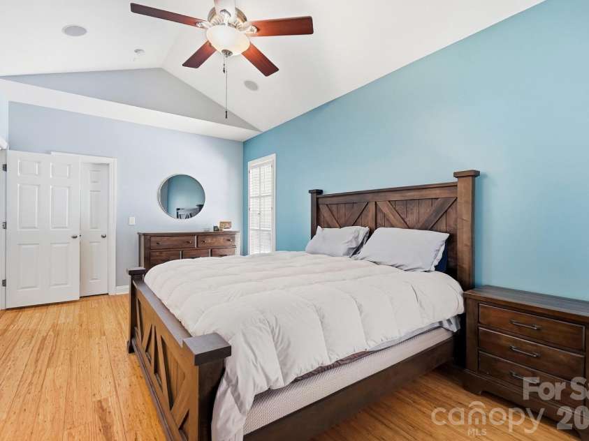 7702 Spanish Oaks Drive, Waxhaw, NC 28173.  MLS# CAR4429062, YatesRealty ID 32796. 