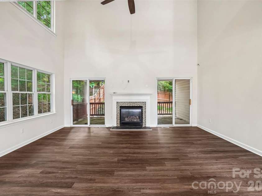 124 Karla Circle, Hendersonville, NC 28739.  MLS# CAR4395707, YatesRealty ID 32799. 
