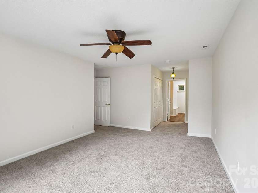 124 Karla Circle, Hendersonville, NC 28739.  MLS# CAR4395707, YatesRealty ID 32799. 