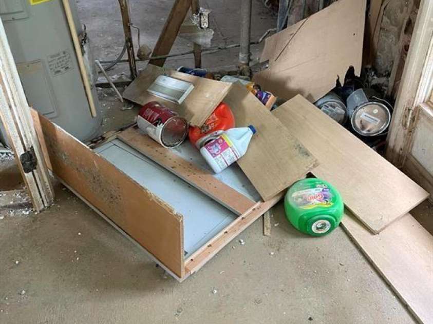 1124 Riverside Drive, Charlotte, NC 28214.  MLS# CAR4307089, YatesRealty ID 328. 