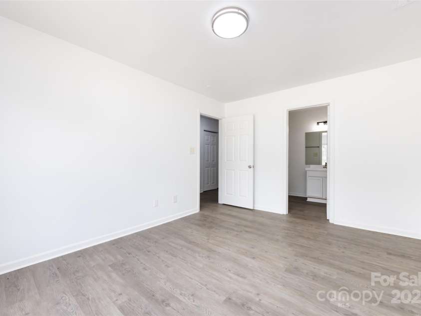 5343 Esther Lane, Charlotte, NC 28214.  MLS# CAR4261409, YatesRealty ID 328. 