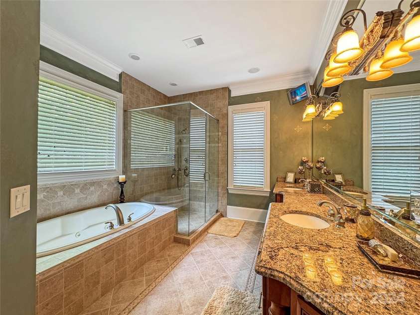 9100 Woodhall Lake Drive, Waxhaw, NC 28173.  MLS# CAR4151190, YatesRealty ID 328. 