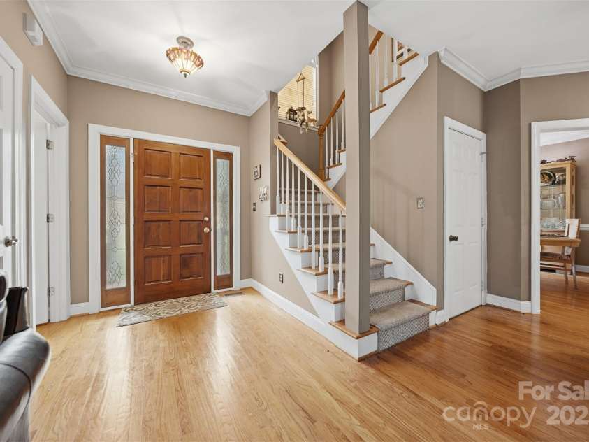 4434 Steeple Chase Drive, Hickory, NC 28601.  MLS# CAR4325785, YatesRealty ID 3280. 