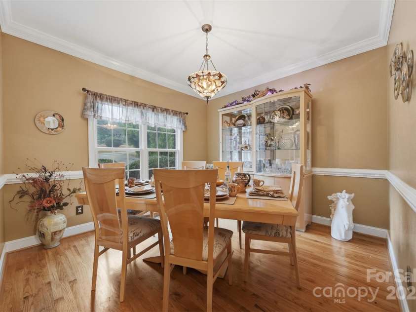 4434 Steeple Chase Drive, Hickory, NC 28601.  MLS# CAR4325785, YatesRealty ID 3280. 