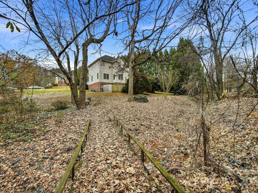 4434 Steeple Chase Drive, Hickory, NC 28601.  MLS# CAR4325785, YatesRealty ID 3280. 