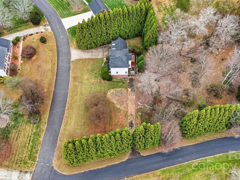 4434 Steeple Chase Drive, Hickory, NC 28601.  MLS# CAR4325785, YatesRealty ID 3280. 