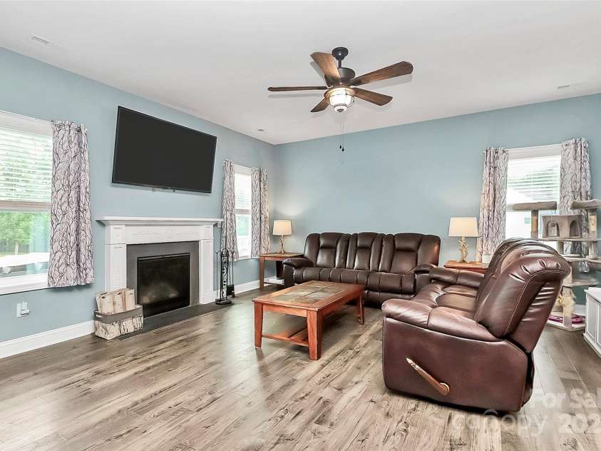 1014 Willow Grove Lane, York, SC 29745.  MLS# CAR4282256, YatesRealty ID 32800. 