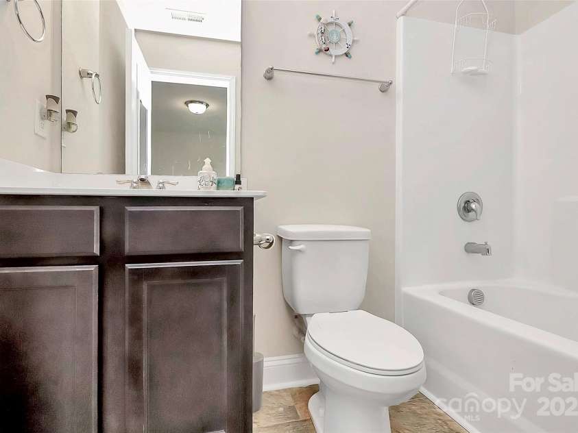 1014 Willow Grove Lane, York, SC 29745.  MLS# CAR4282256, YatesRealty ID 32800. 