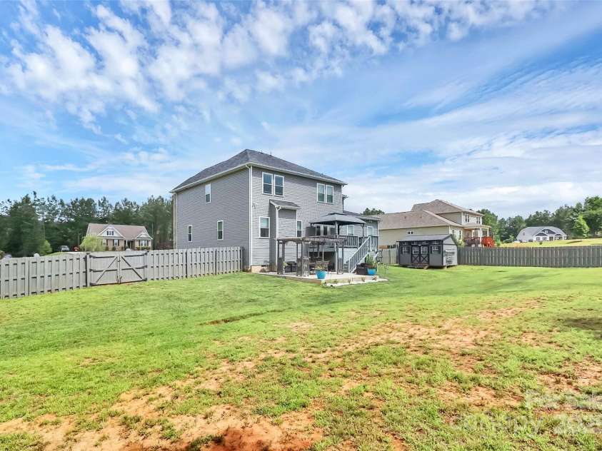 1014 Willow Grove Lane, York, SC 29745.  MLS# CAR4282256, YatesRealty ID 32800. 