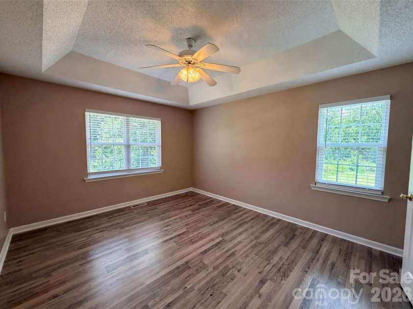 311 Hickory Wood Drive, Kannapolis, NC 28083.  MLS# CAR4396574, YatesRealty ID 32800. 