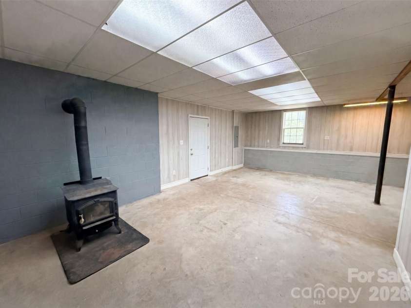 311 Hickory Wood Drive, Kannapolis, NC 28083.  MLS# CAR4396574, YatesRealty ID 32800. 