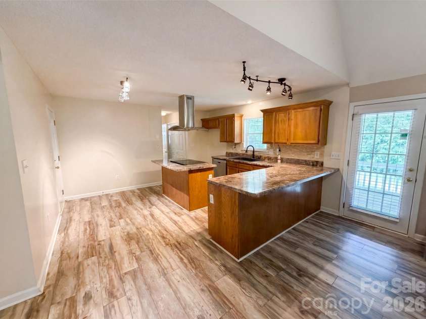 311 Hickory Wood Drive, Kannapolis, NC 28083.  MLS# CAR4396574, YatesRealty ID 32800. 