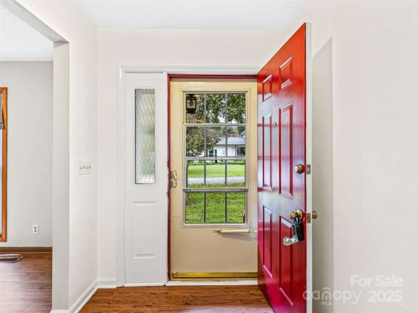 1066 Maplewood Court, Hendersonville, NC 28791.  MLS# CAR4290291, YatesRealty ID 32801. 