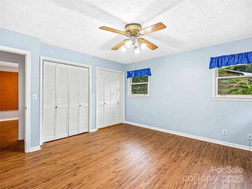 1066 Maplewood Court, Hendersonville, NC 28791.  MLS# CAR4290291, YatesRealty ID 32801. 