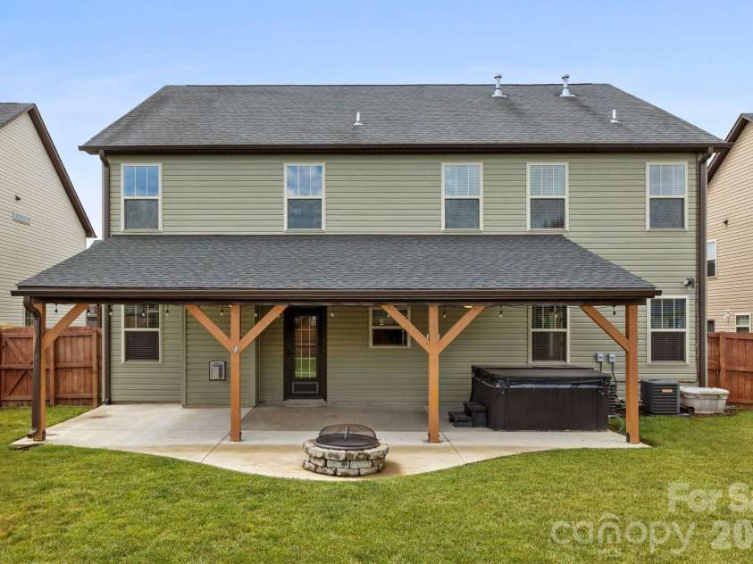 181 Alligator Drive, Fletcher, NC 28732.  MLS# CAR4387461, YatesRealty ID 32801. 