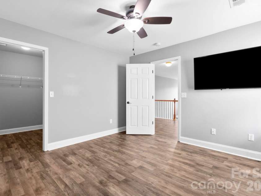 181 Alligator Drive, Fletcher, NC 28732.  MLS# CAR4387461, YatesRealty ID 32801. 
