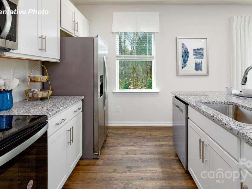 289 Mary Locke Way, Statesville, NC 28677.  MLS# CAR4291239, YatesRealty ID 32802. 