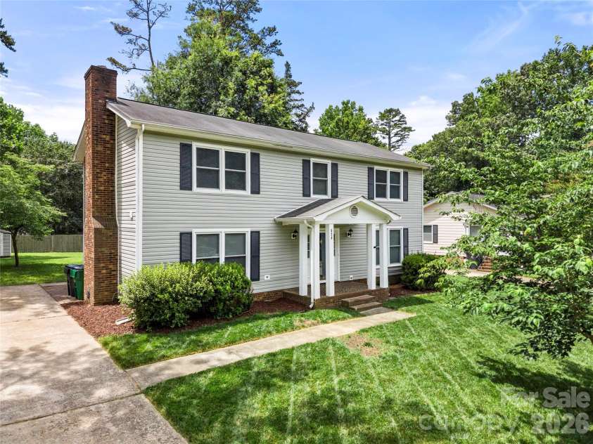 628 Bellows Lane, Charlotte, NC 28270.  MLS# CAR4397213, YatesRealty ID 32802. 