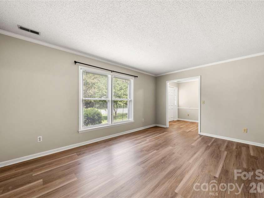 628 Bellows Lane, Charlotte, NC 28270.  MLS# CAR4397213, YatesRealty ID 32802. 