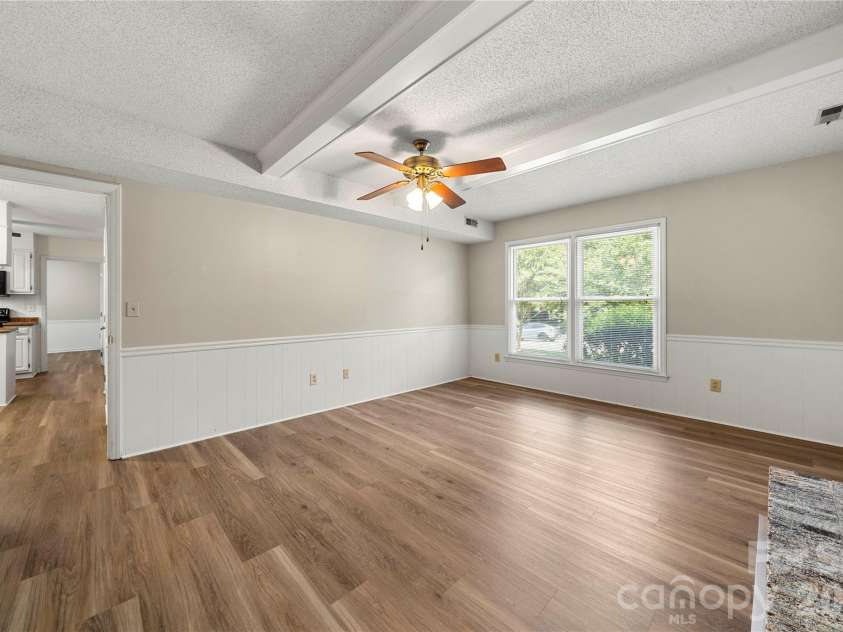 628 Bellows Lane, Charlotte, NC 28270.  MLS# CAR4397213, YatesRealty ID 32802. 