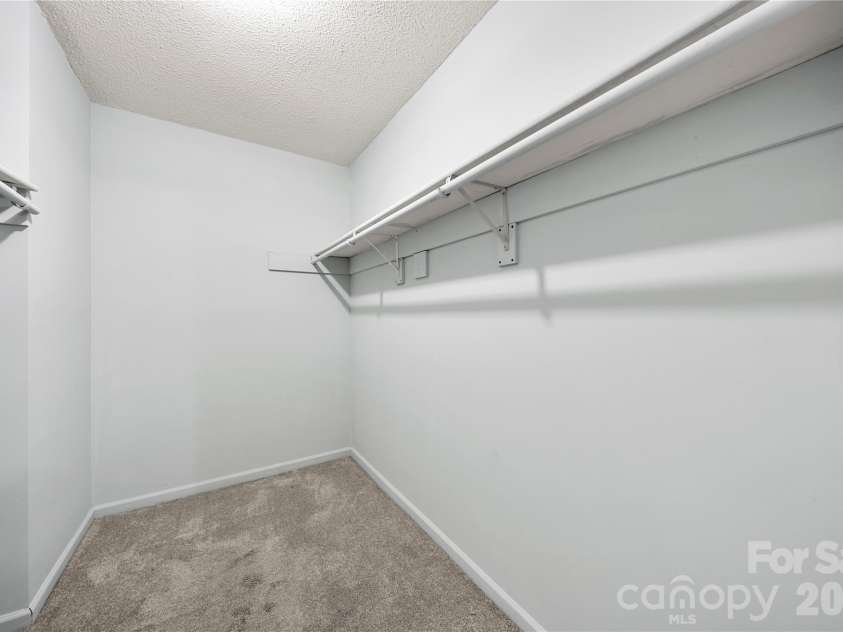 628 Bellows Lane, Charlotte, NC 28270.  MLS# CAR4397213, YatesRealty ID 32802. 