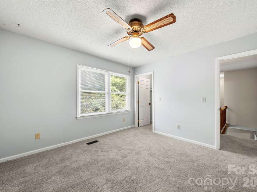628 Bellows Lane, Charlotte, NC 28270.  MLS# CAR4397213, YatesRealty ID 32802. 