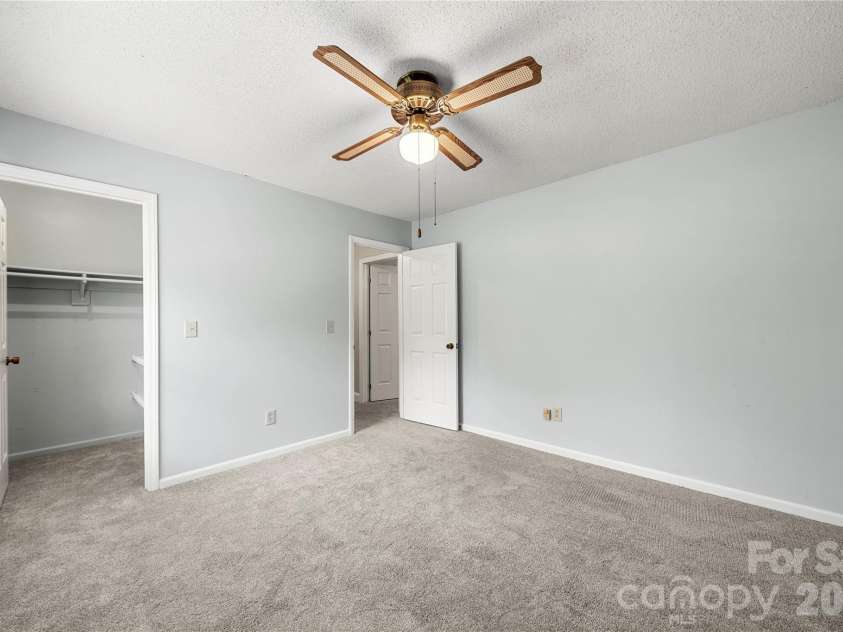 628 Bellows Lane, Charlotte, NC 28270.  MLS# CAR4397213, YatesRealty ID 32802. 