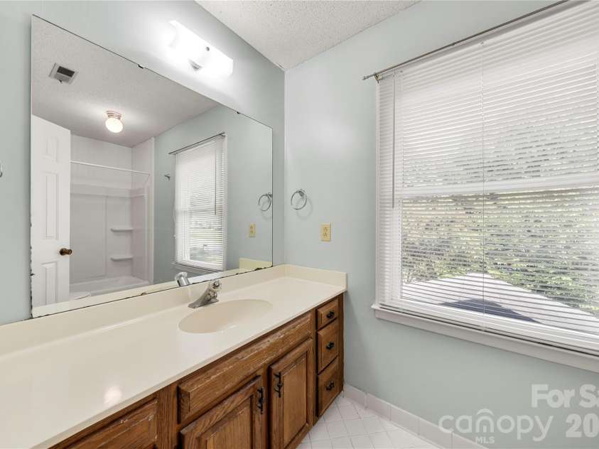 628 Bellows Lane, Charlotte, NC 28270.  MLS# CAR4397213, YatesRealty ID 32802. 
