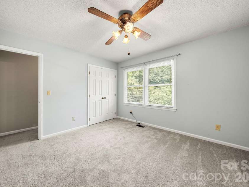 628 Bellows Lane, Charlotte, NC 28270.  MLS# CAR4397213, YatesRealty ID 32802. 
