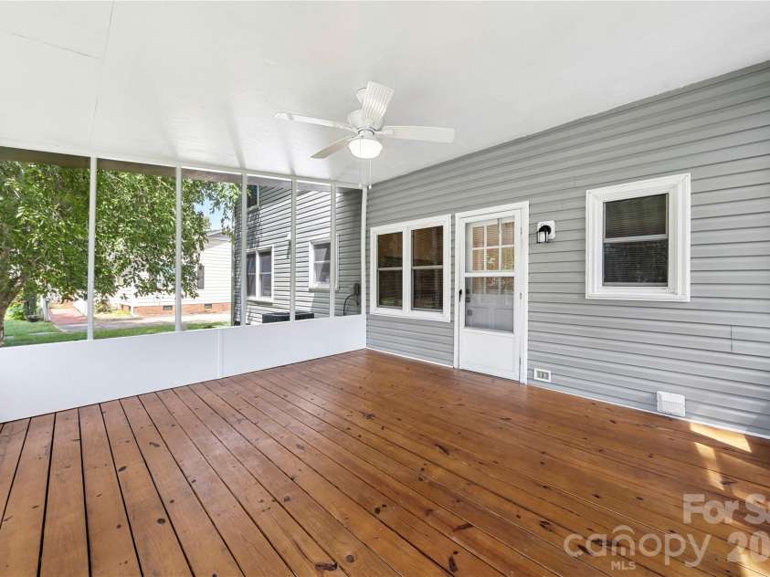 628 Bellows Lane, Charlotte, NC 28270.  MLS# CAR4397213, YatesRealty ID 32802. 