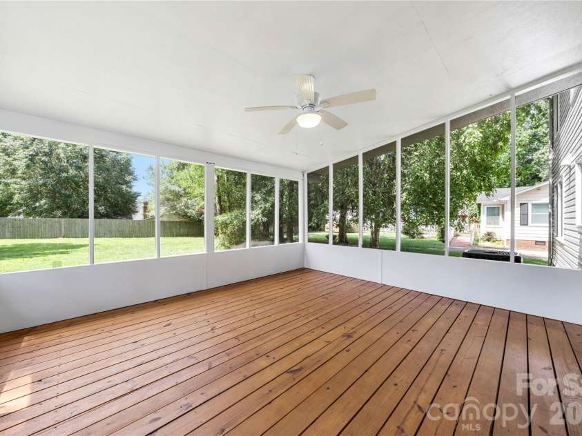 628 Bellows Lane, Charlotte, NC 28270.  MLS# CAR4397213, YatesRealty ID 32802. 