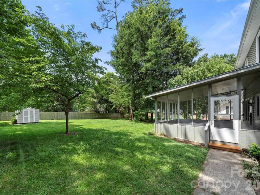 628 Bellows Lane, Charlotte, NC 28270.  MLS# CAR4397213, YatesRealty ID 32802. 