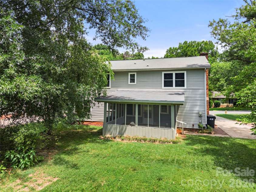 628 Bellows Lane, Charlotte, NC 28270.  MLS# CAR4397213, YatesRealty ID 32802. 