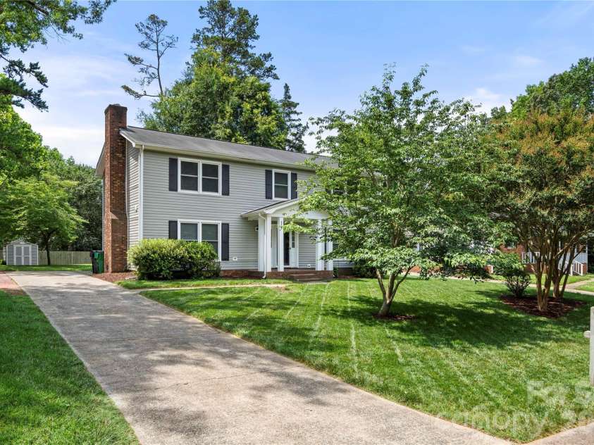 628 Bellows Lane, Charlotte, NC 28270.  MLS# CAR4397213, YatesRealty ID 32802. 