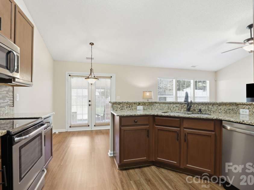 144 Golden Valley Drive, Mooresville, NC 28115.  MLS# CAR4396598, YatesRealty ID 32803. Kitchen