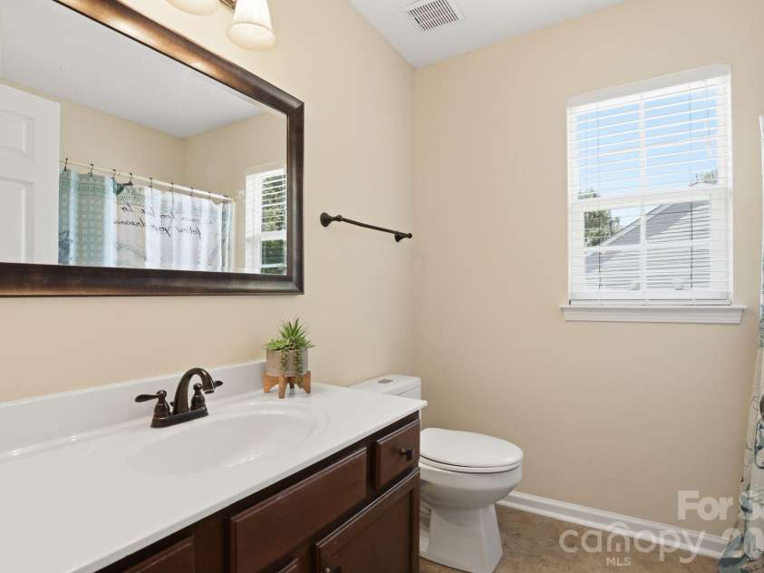 144 Golden Valley Drive, Mooresville, NC 28115.  MLS# CAR4396598, YatesRealty ID 32803. Secondary Bath
