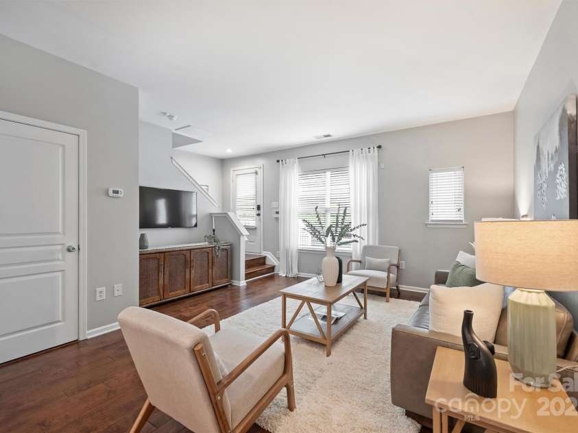 2104 Vision Drive, Charlotte, NC 28203.  MLS# CAR4289701, YatesRealty ID 32803. 