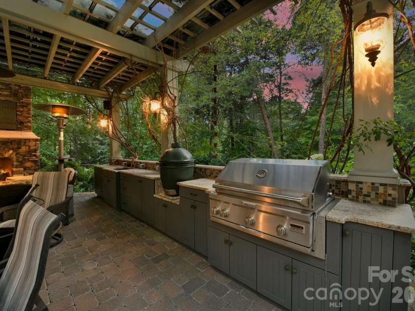 1656 Brawley School Road, Mooresville, NC 28117.  MLS# CAR4396530, YatesRealty ID 32804. 
