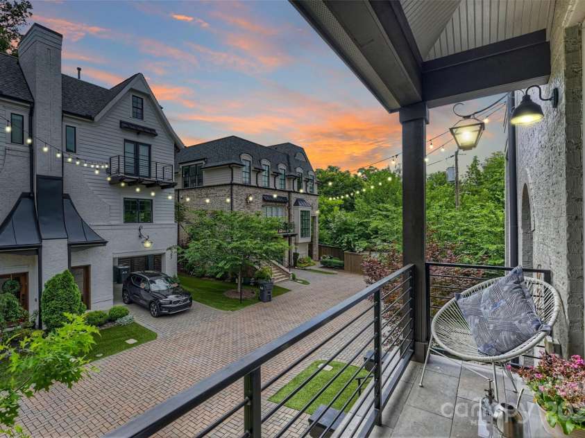 622 Mattie Rose Lane, Charlotte, NC 28204.  MLS# CAR4270567, YatesRealty ID 32804. 