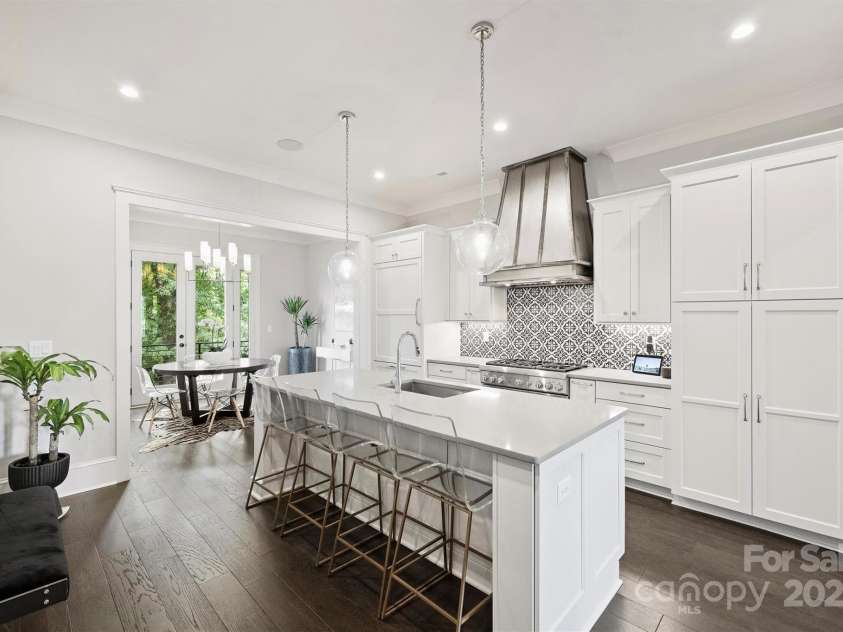 622 Mattie Rose Lane, Charlotte, NC 28204.  MLS# CAR4270567, YatesRealty ID 32804. 